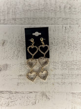 Load image into Gallery viewer, Heart Stopper Earrings